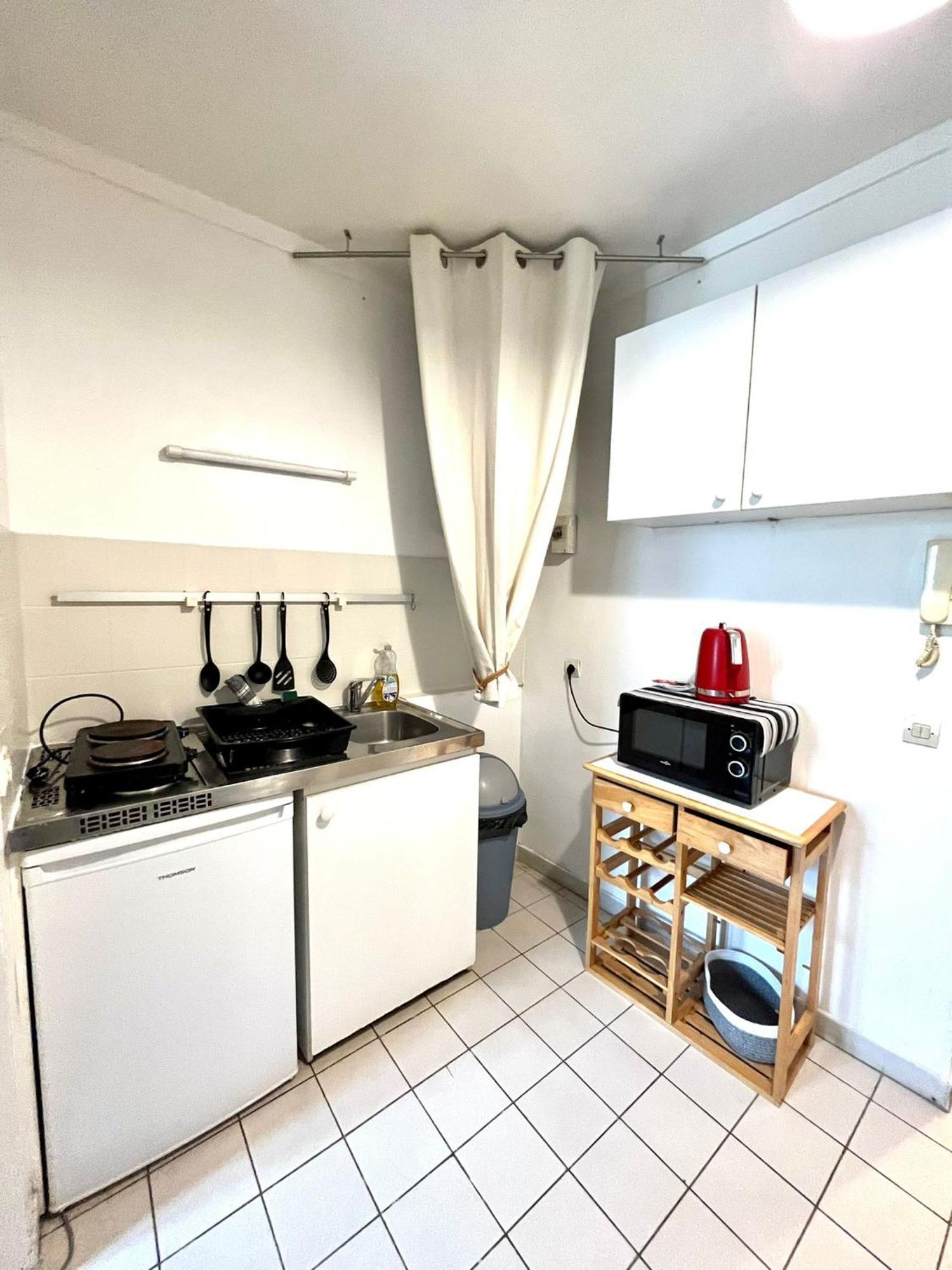 Cosy Studio In The Center Of Fontainebleau Bagian luar foto